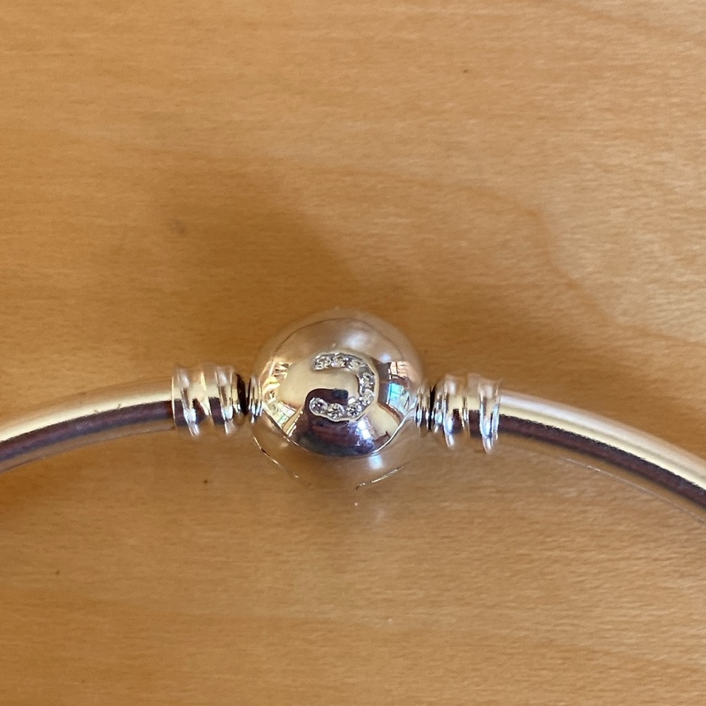 Chamilia Brilliance Bangle Bracelet - Picture 3 of 6
